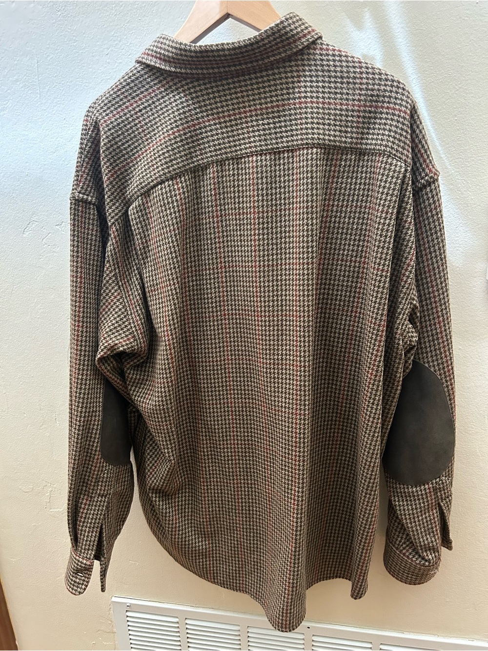Vintage Banana Republic Brown Button-Down Shirt with suede leather patches - Picture 7 of 9